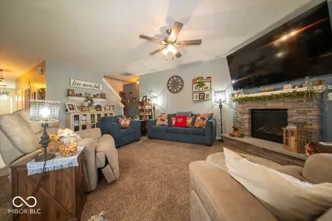 129 Larimar Way Whiteland IN 46184