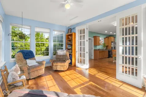 9598 W 300 S Columbus IN 47201
