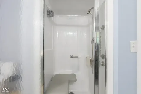 9598 W 300 S Columbus IN 47201