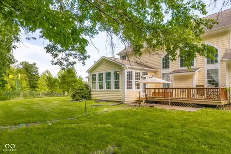 9598 W 300 S Columbus IN 47201