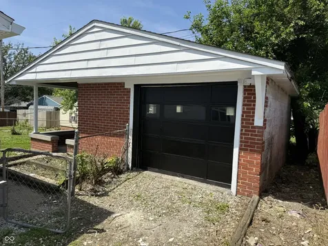 2558 Saint Paul Street Indianapolis IN 46203
