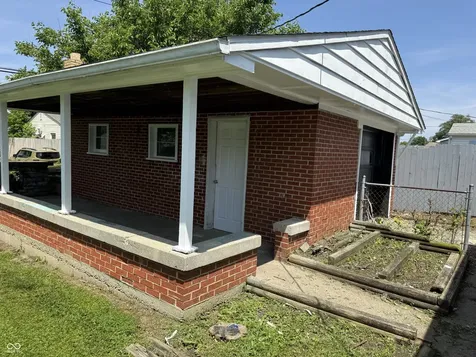 2558 Saint Paul Street Indianapolis IN 46203