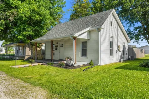 1922 Wallace Avenue Columbus IN 47201