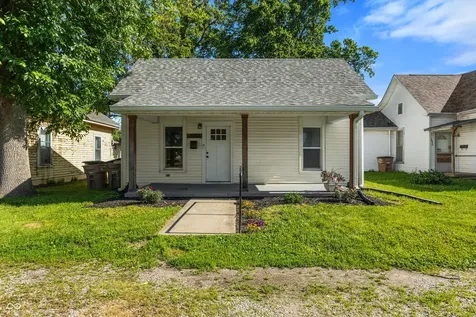 1922 Wallace Avenue Columbus IN 47201