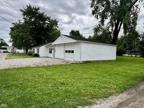 901 Revello Street Shelbyville IN 46176