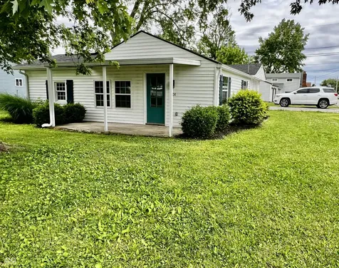 901 Revello Street Shelbyville IN 46176