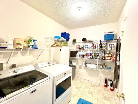 949 Runnymede Drive Greenfield IN 46140