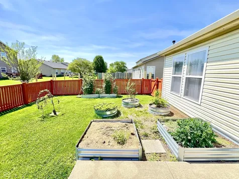 949 Runnymede Drive Greenfield IN 46140
