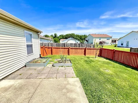 949 Runnymede Drive Greenfield IN 46140