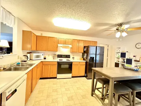 949 Runnymede Drive Greenfield IN 46140