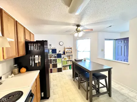 949 Runnymede Drive Greenfield IN 46140
