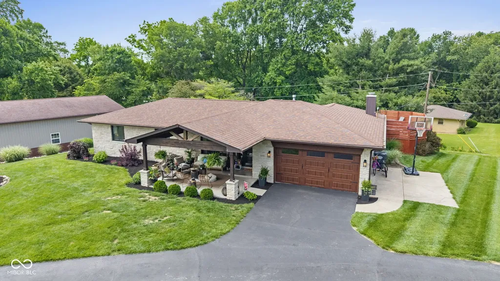 8490 Hilltop Lane Martinsville IN 46151