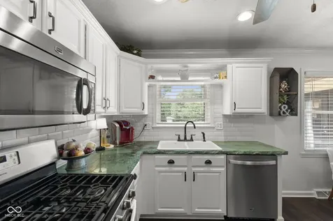 8490 Hilltop Lane Martinsville IN 46151