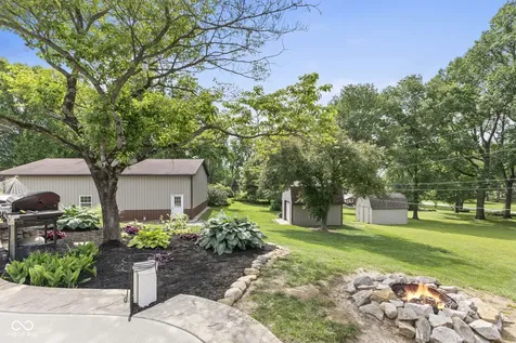 8490 Hilltop Lane Martinsville IN 46151