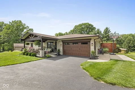 8490 Hilltop Lane Martinsville IN 46151