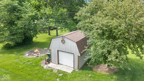 8490 Hilltop Lane Martinsville IN 46151