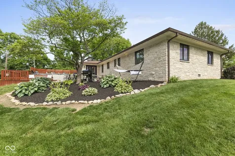 8490 Hilltop Lane Martinsville IN 46151