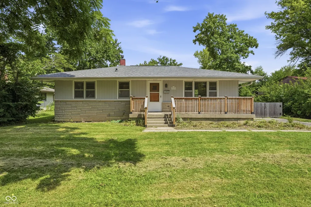 7436 E 50th Street Indianapolis IN 46226
