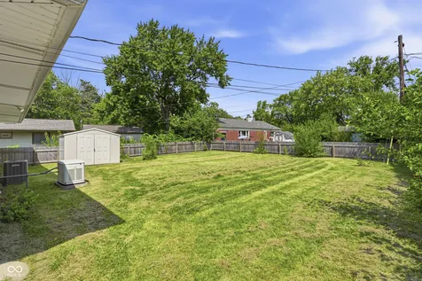 7436 E 50th Street Indianapolis IN 46226