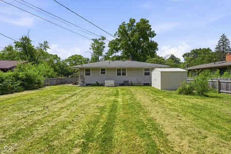 7436 E 50th Street Indianapolis IN 46226