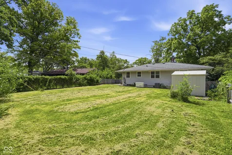 7436 E 50th Street Indianapolis IN 46226