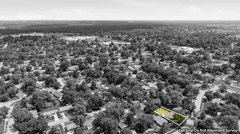 7436 E 50th Street Indianapolis IN 46226