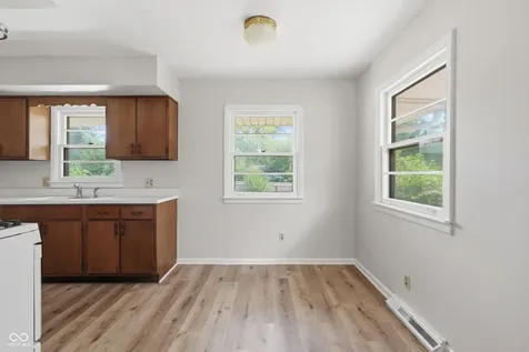 7436 E 50th Street Indianapolis IN 46226