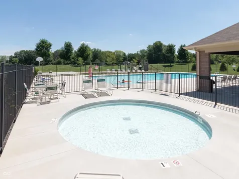 5583 W Port Drive Mccordsville IN 46055
