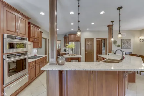 7344 Franklin Parke Lane Indianapolis IN 46259