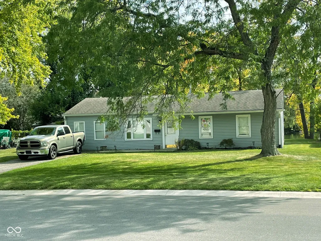 661 E Pearl Street Greenwood IN 46143