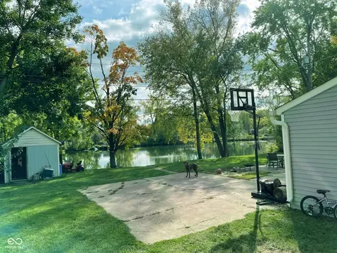 661 E Pearl Street Greenwood IN 46143