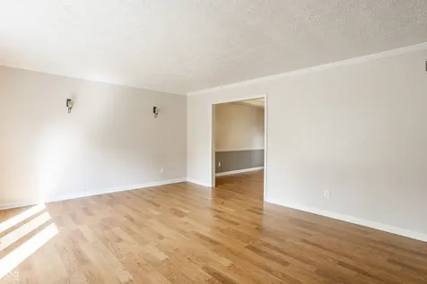 1030 Maxwell Lane Zionsville IN 46077