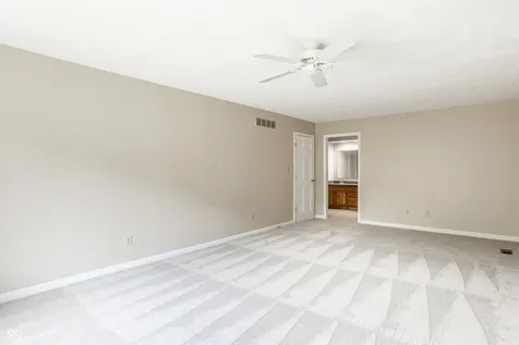 1030 Maxwell Lane Zionsville IN 46077