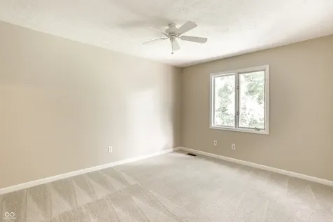 1030 Maxwell Lane Zionsville IN 46077