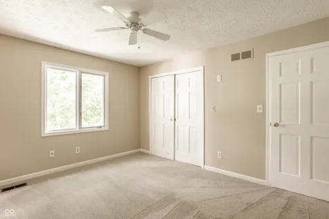1030 Maxwell Lane Zionsville IN 46077