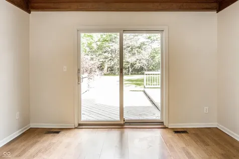 1030 Maxwell Lane Zionsville IN 46077