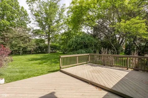 1030 Maxwell Lane Zionsville IN 46077