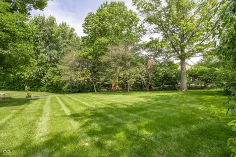 1030 Maxwell Lane Zionsville IN 46077