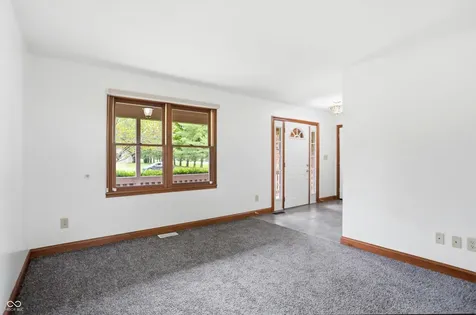 404 Tara Circle Greenwood IN 46142
