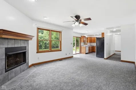 404 Tara Circle Greenwood IN 46142