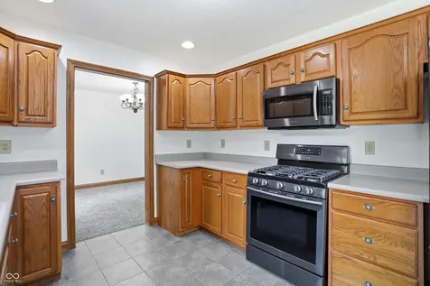 404 Tara Circle Greenwood IN 46142
