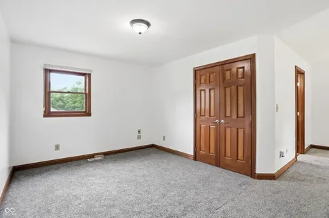 404 Tara Circle Greenwood IN 46142