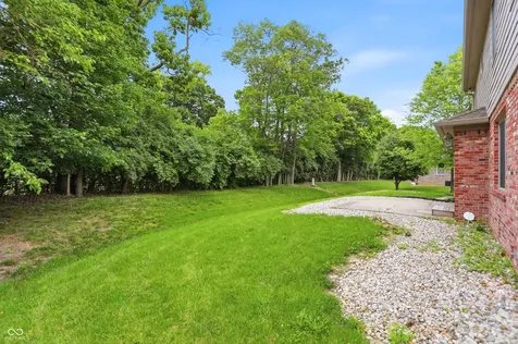 404 Tara Circle Greenwood IN 46142