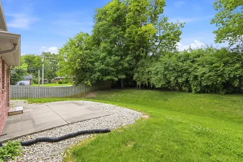 404 Tara Circle Greenwood IN 46142