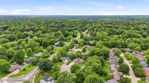 404 Tara Circle Greenwood IN 46142