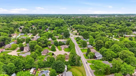 404 Tara Circle Greenwood IN 46142