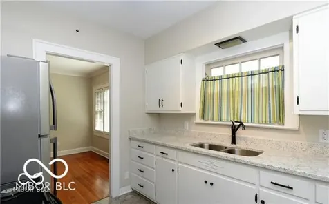 627 E 54th Street Indianapolis IN 46220