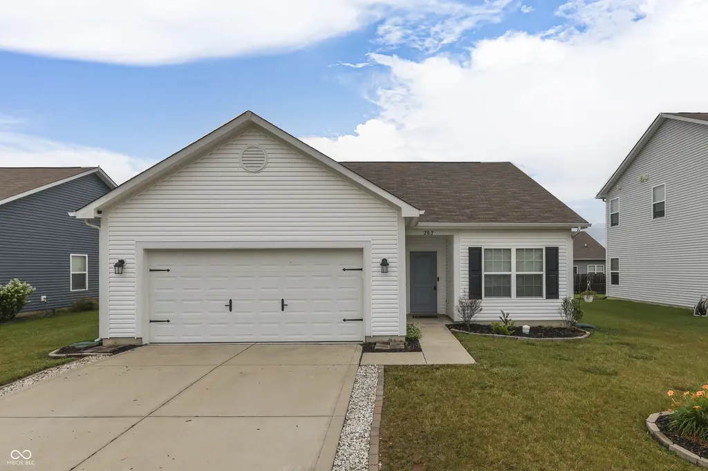 202 Longleaf Lane Greenfield IN 46140