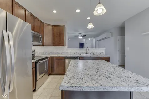 202 Longleaf Lane Greenfield IN 46140