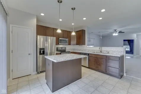 202 Longleaf Lane Greenfield IN 46140